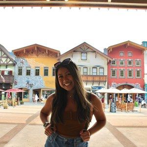 Meet your Posher, Stephanie